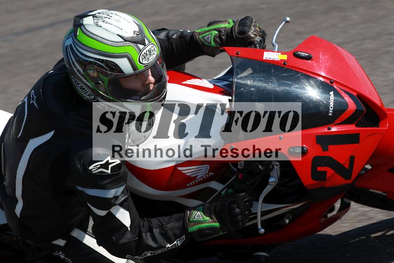 /Archiv-2022/05 04.04.2022 Plüss Moto Sport ADR/Freies Fahren/21